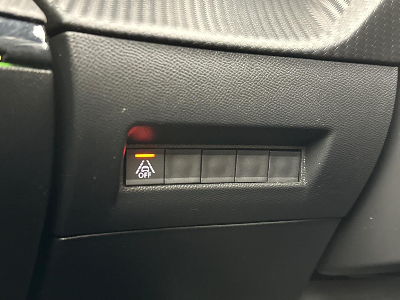 Peugeot 2008 puretech 130 s&s bvm6 gt — photo 17