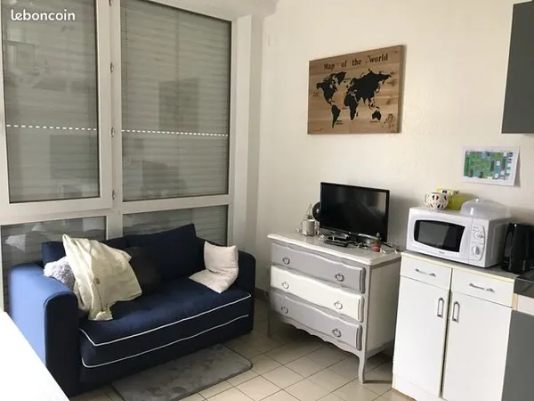 Studio 2 minutes du lycée Littré