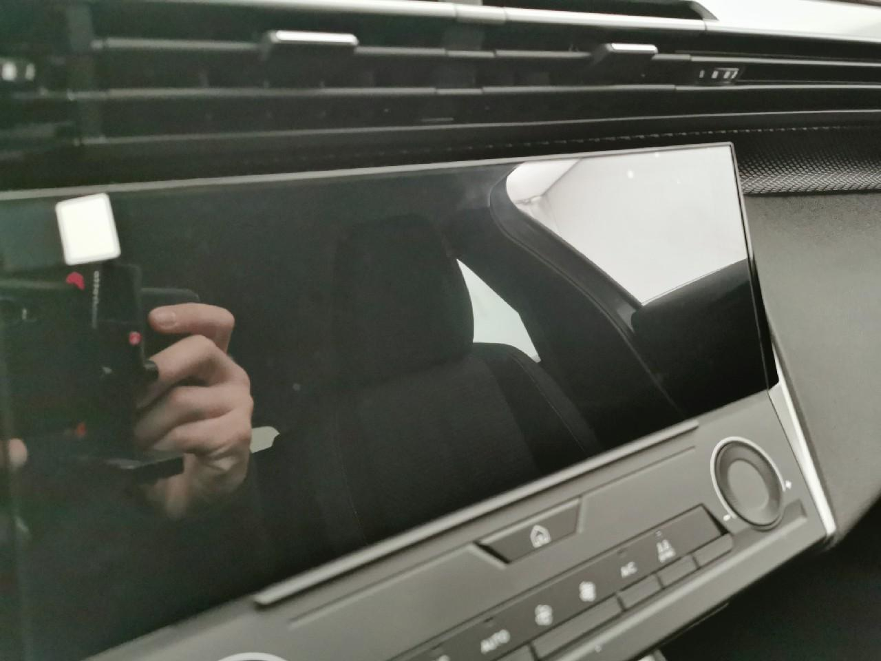 Peugeot 308 sw hybrid 145 e-dcs6 style — photo 11
