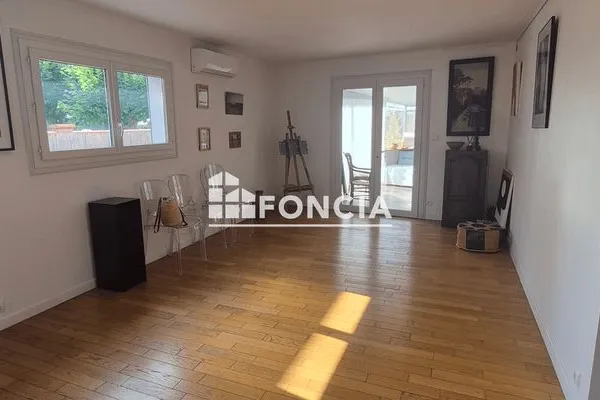 Immeuble 368 m²