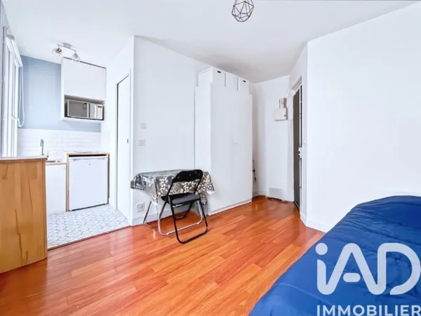 Studio 1 pièce 14 m²