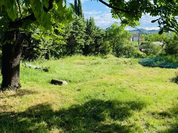 Terrain 727 m² Saint-Hippolyte-du-Fort