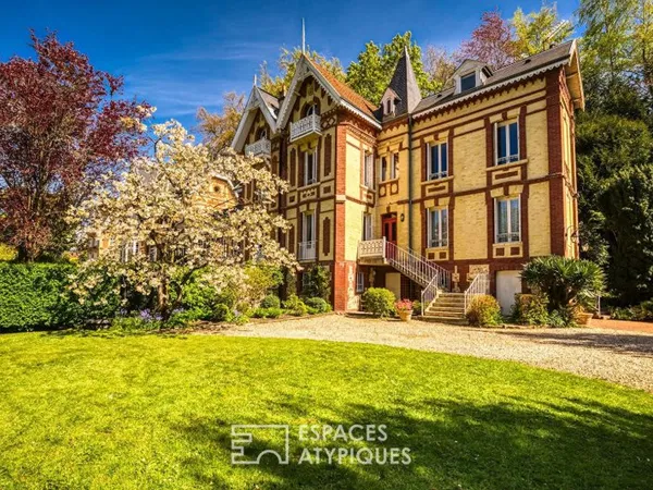 Séduisante propriété du 19ème siècle dans un parc arboré