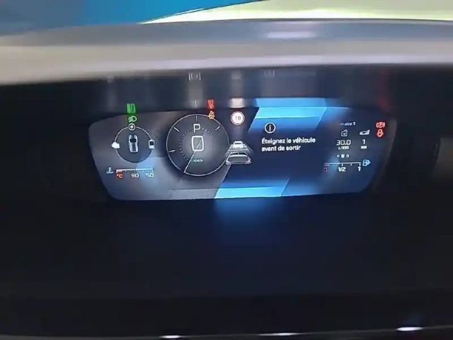 Peugeot 308 hybrid 145 e-dcs6 — photo 30