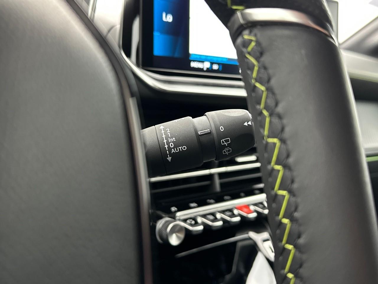 Peugeot 208 puretech 100 s&s bvm6 gt pack — photo 21