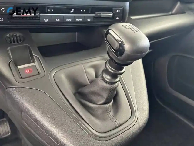 Citroën Berlingo van m diesel 100 ch manuelle — photo 14