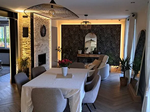 Maison 6 pièces 145 m²
