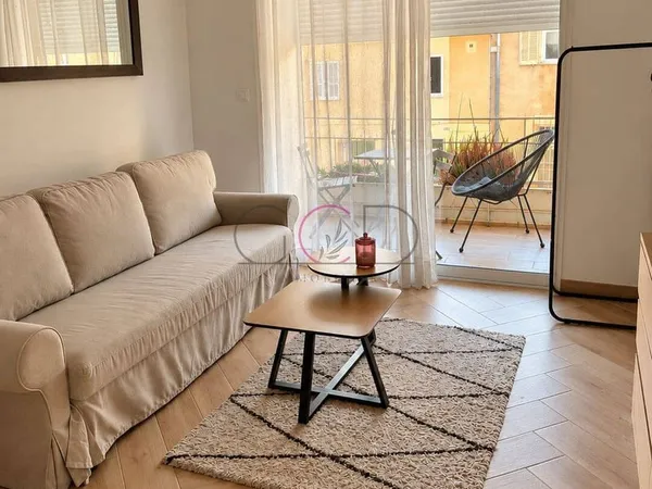 Studio 1 pièce 21 m²