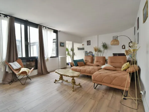 Appartement 4 pièces 148 m²