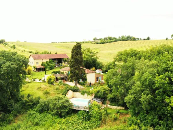 Maison 10 pièces 450 m²