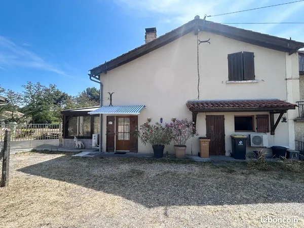 Propriété 7 pièces 181 m²