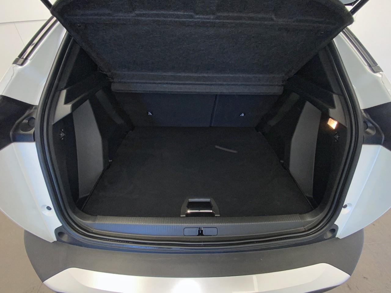 Peugeot 2008 puretech 130 s&s eat8 gt — photo 6