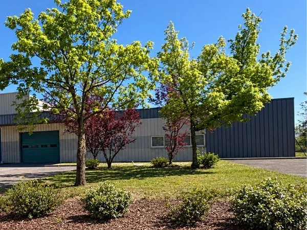 Location bâtiment industriel