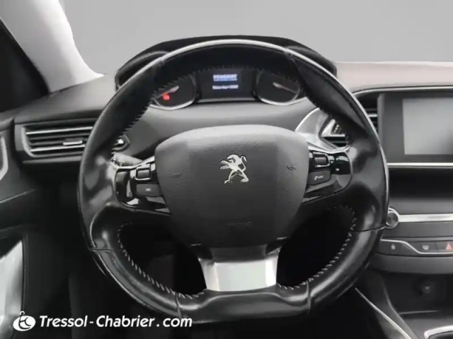 Peugeot 308 sw 1.2 puretech 130ch s&amp;s eat6 féline — photo 12