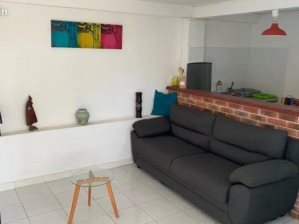 F2 bas de villa