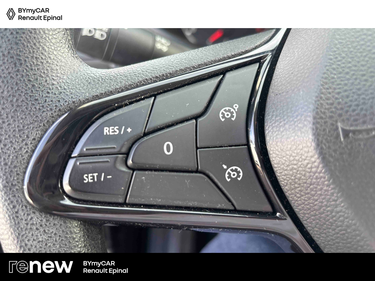 Renault Clio SCe 65 - 21N — photo 18