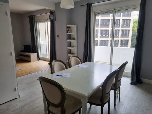 ? NANTES CENTRE ? T4 85 m² ? STANDING ? 305 000 € FAI