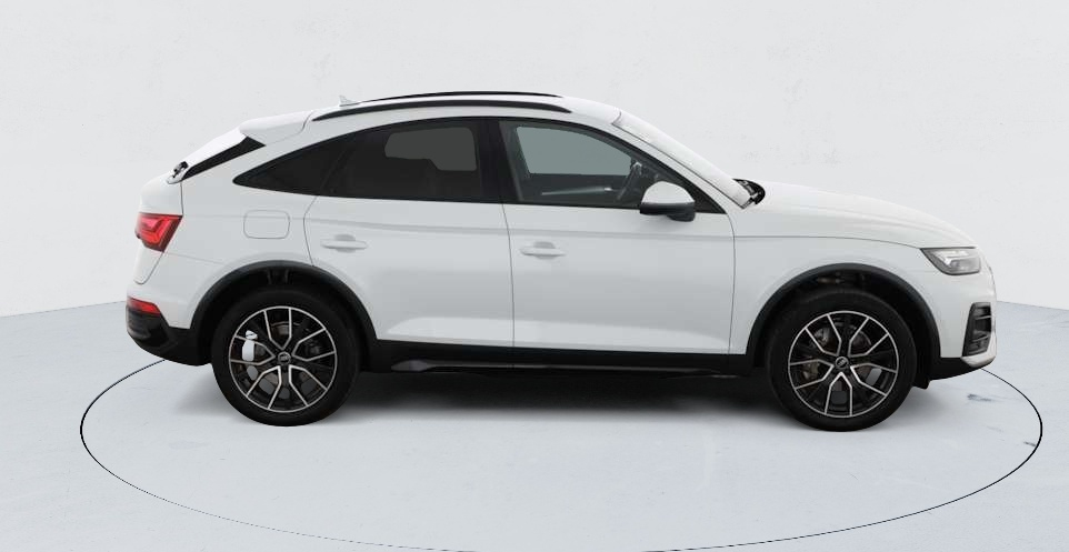 Audi Q5 Sportback — photo 9