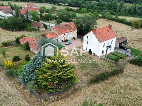 3,5 kms d'Ebreuil bourg tous commerces, vue panoramique, tranquilité assurée