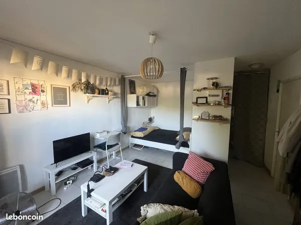 Appartement T1 bis dans résidence avec parking privatif