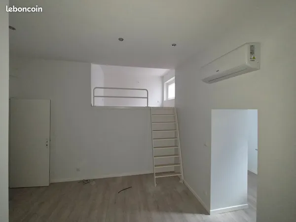 Studio 25 m2 à troyes