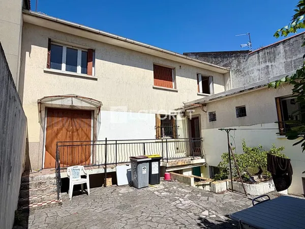Maison Montreuil 12 pièce(s) 250,48 m2