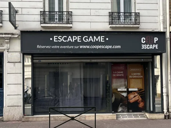 Boutique 1 pièce 110 m²