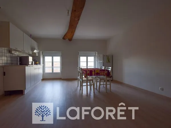 Appartement meublé à Gemozac 3 pièce(s) 55.98 m2