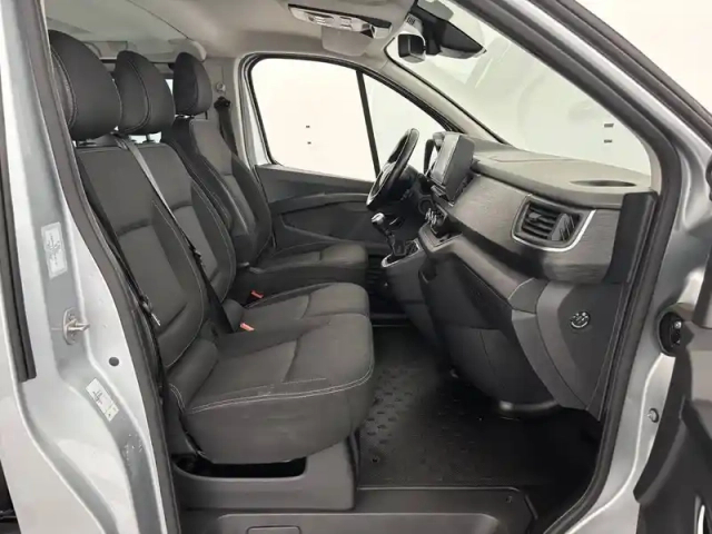 Renault Trafic l1 dci 150 energy s&amp;s — photo 28
