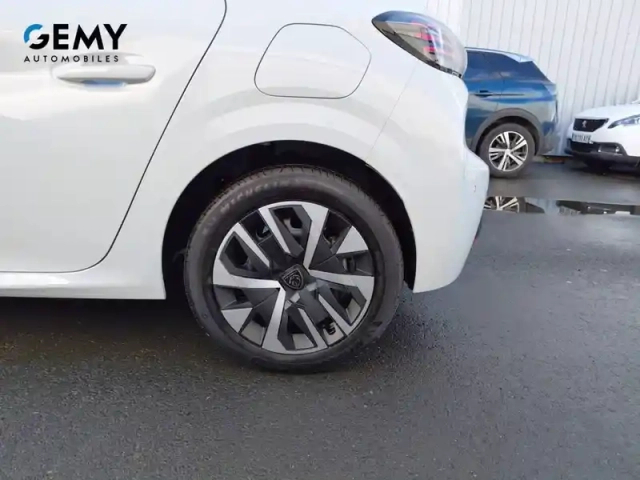 Peugeot 208 electrique 54 kwh 156ch — photo 49