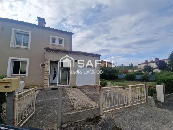 MAISON 95 m² sur un niveau, garage et jardin.