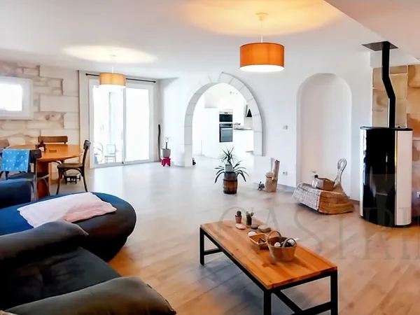 Maison de village 7 pièces 202 m²