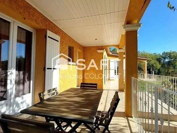 Maison 5 pièces 184 m²