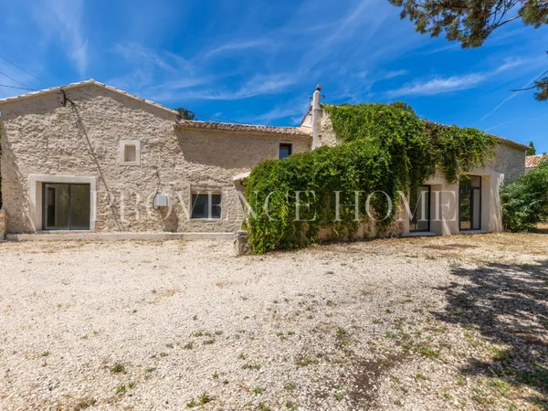 Maison 10 pièces 247 m²