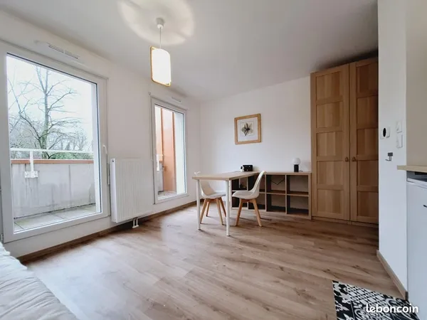Studio 1 pièce 26 m²