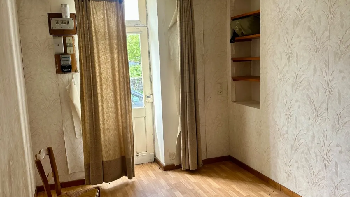 Photo 3