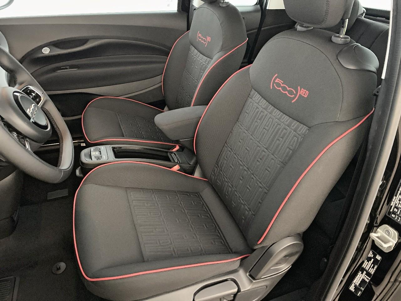 Fiat 500 3+1 e 118 ch red — photo 9