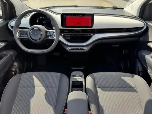 Fiat 500 c e 118ch icône — photo 12