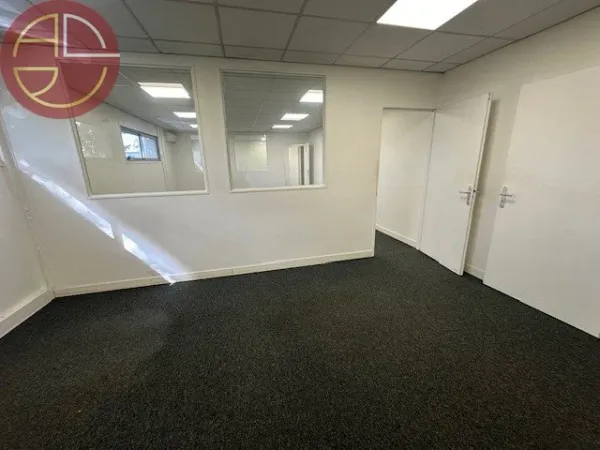 Bureaux 120 m²