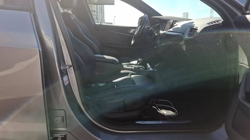 BMW Serie 1 118i 136 DKG7 - M Sport – 2022 – 77501 km – Essence – Boîte Automatique — photo 11