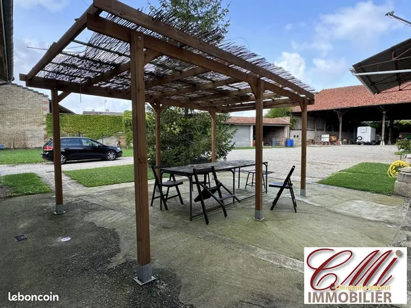 Maison 5 pièces 145 m²