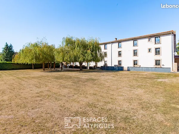 Gîte 20 pièces 800 m²