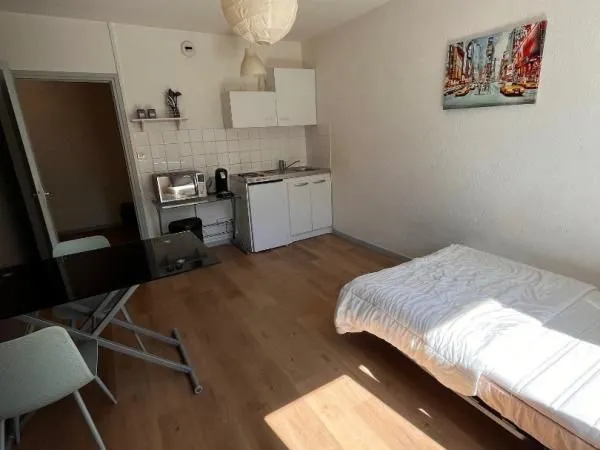 Studio 1 pièce 24 m²