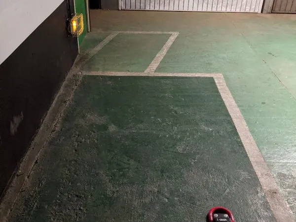 Location Parking Moto 3e