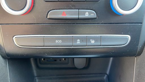 Renault Megane 1.2 TCe 130 - Bose Edition – 2017 – 102678 km – Essence – Boîte Manuelle — photo 8
