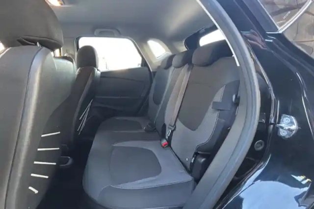Renault Captur dci 90 energy eco² — photo 62