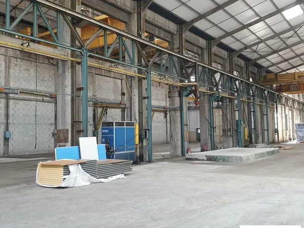 LOCAL D'ACTIVITE 1780 m² VOIRON