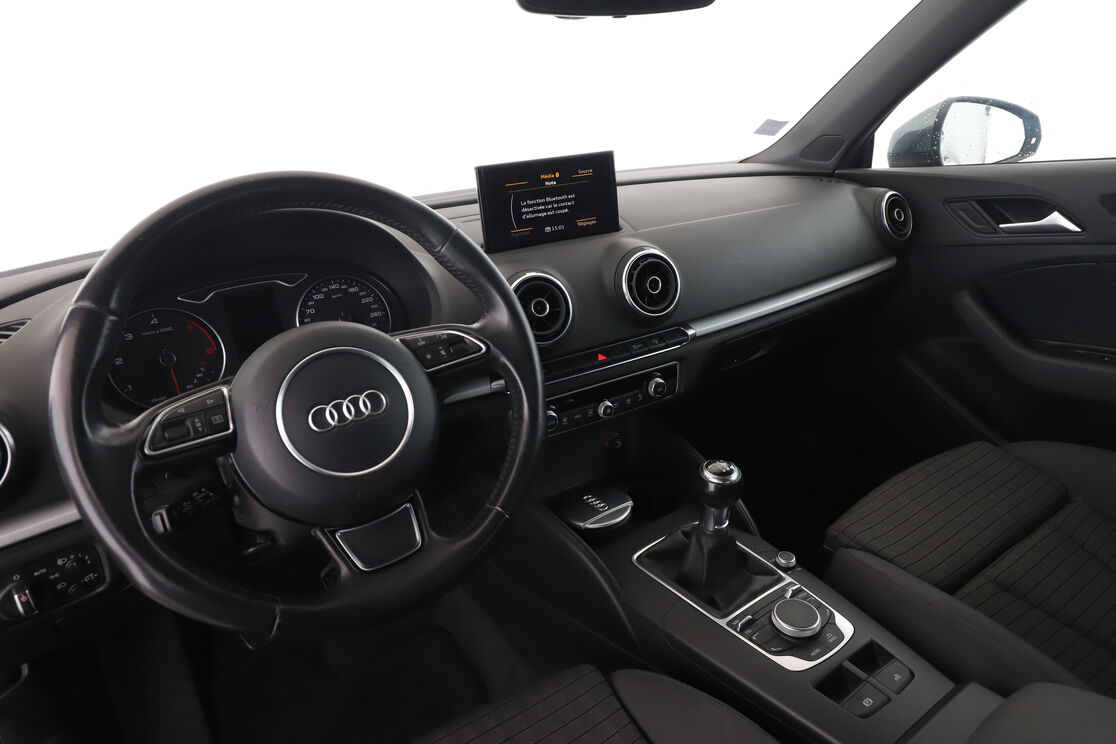 Audi A3 Cabriolet 2.0 TDI Ambition — photo 10