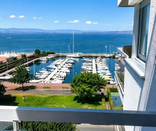 Location Meublé T2 à Evian face au port de plaisance