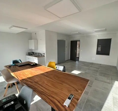 Bureau neuf 39 m²